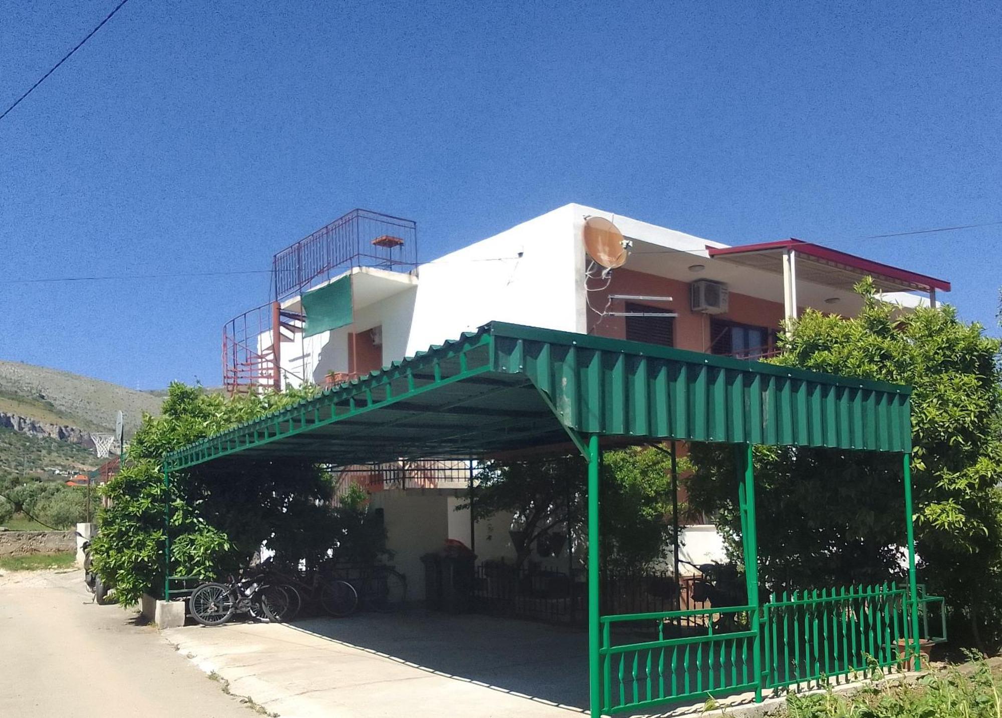 טרוגיר Apartment Luka מראה חיצוני תמונה