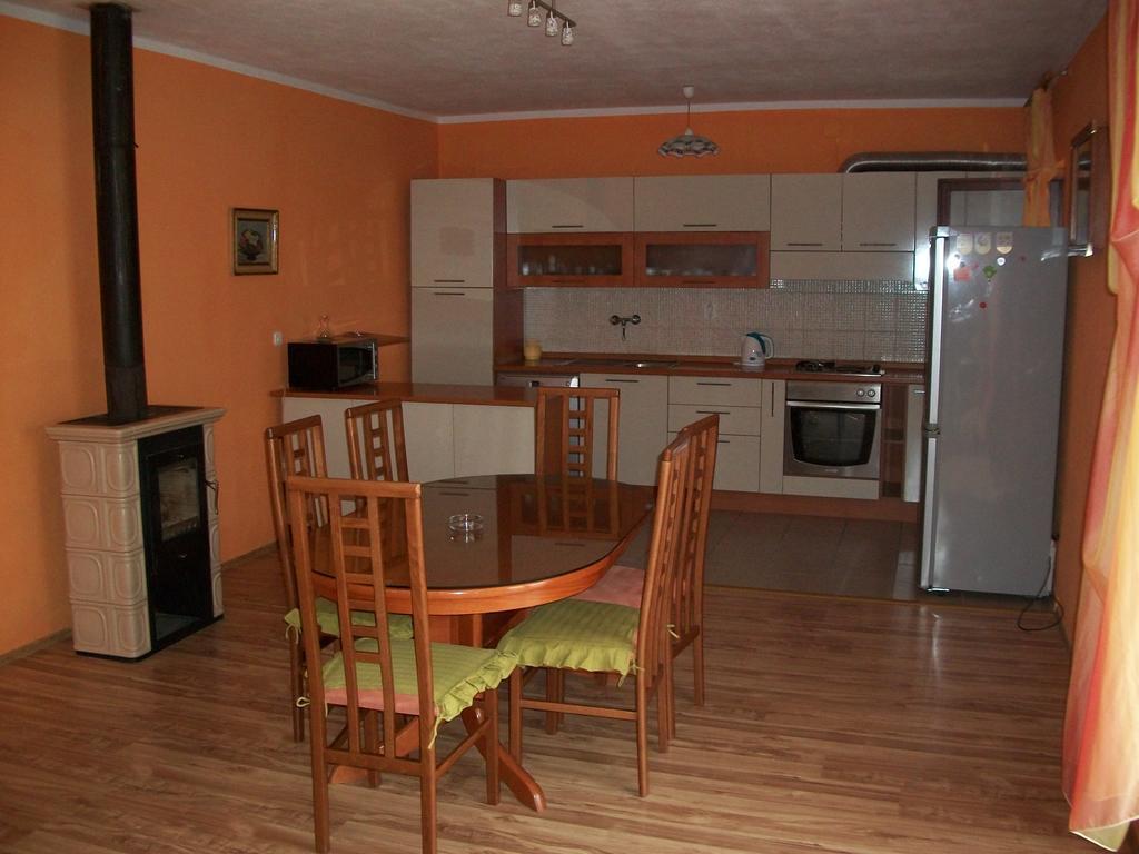 טרוגיר Apartment Luka מראה חיצוני תמונה